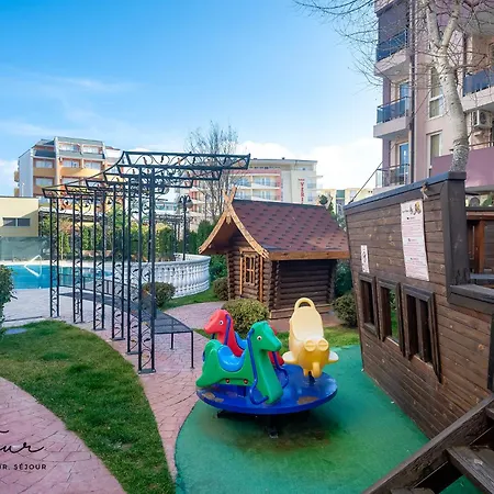 Apartament Mon Tour *