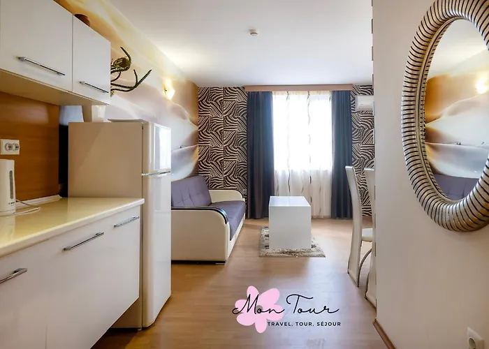 Mon Tour Апартаменти Сонячний Берег